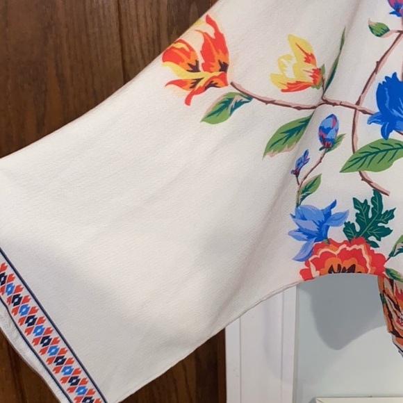 Anthropologie Flying Tomato Floral Embroidered Top Medium - Picture 4 of 8